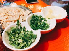 -谭鸭血老火锅(漳州路店)