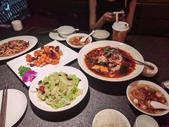 -茅庐川菜(威高广场店)
