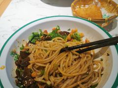湖南经典麻辣拌粉-百春原湖南牛肉粉(百联世纪店)