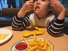 -菲滋意式餐厅(富阳东方茂店)