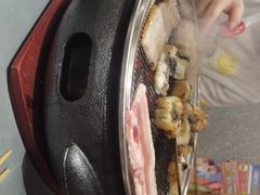 -围炉肉舍•炭烤活鳗•丹东海鲜烤肉(步行街店)