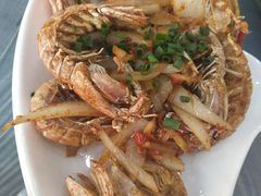 -覃记海鲜美食餐厅