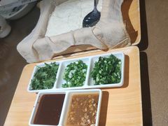 -东口码头·烧鸽子·鱼头泡饼·地方菜(金鹰悦城店)
