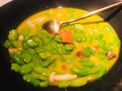 咸肉菌菇烩豆瓣-梅花境(万科店)