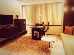 -上海龙之梦万丽酒店