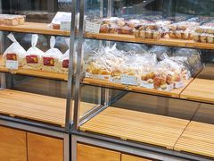 面包甜点陈列柜-苹果花园(乳山路店)