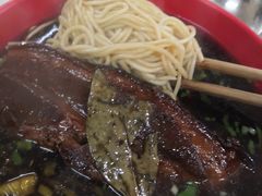-小龙大肉面馆