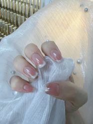-芊屿芊浔美甲