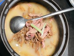 笋煨猪肚汤-凤凰湘语(浦东旗舰店)