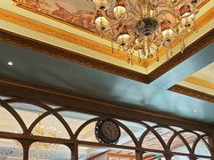 -秘密旅行Bonjour(黑金冠 江南西店)