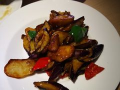 -关东小磨东北菜(上海长风大悦城店)