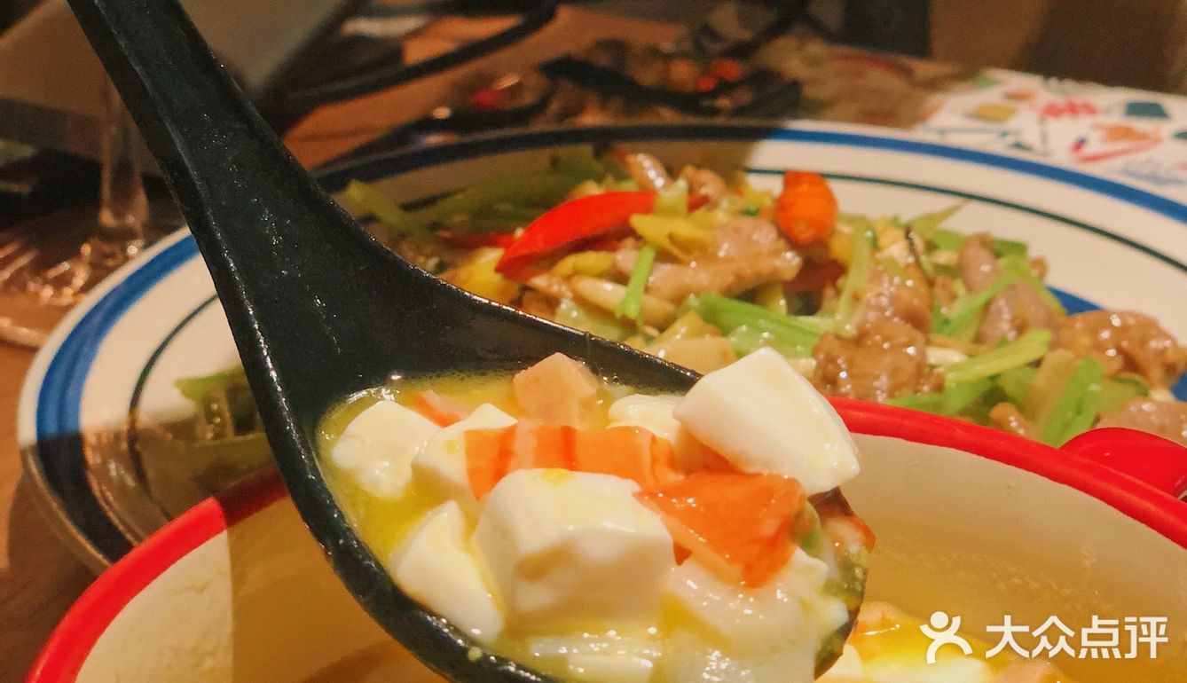 杭州探店｜氛围感川菜馆超下饭