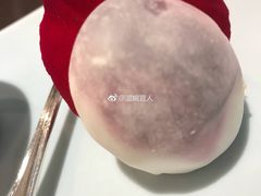蓝莓雪媚娘-广州文华东方酒店·江-由辉师傅主理