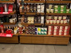 零售区-星巴克臻选(成都宽窄巷子店)