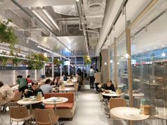 大堂-老乡鸡(上海白玉兰广场店)