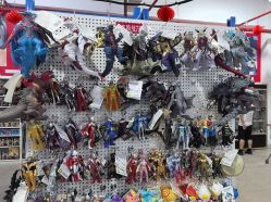 -逝水玩具折扣店