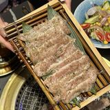来打卡重庆男模餐厅啦！！！全是肌肉猛男谁懂啊