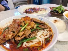 -李与白包子铺(桐梓林店)