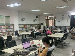 -荔湾区图书馆(周门馆)