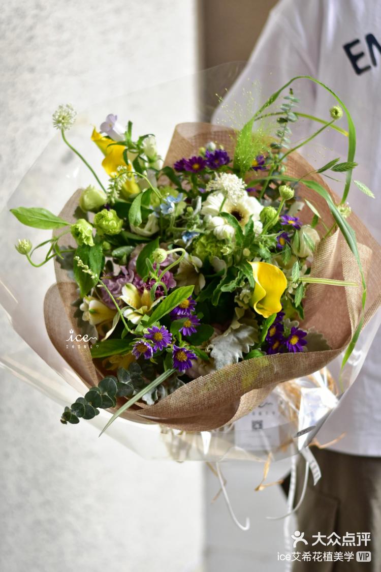 毕业季同学们送老师的花束温江花店