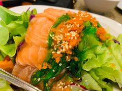 -Chom Cafe and Restaurant
