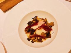 红心温泉蛋炒小蘑菇-蝶舍·MAISON PAPILLON