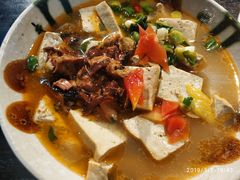 -蓝田九大碗民俗食府(蓝田店)