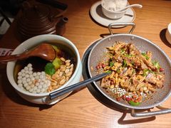 -吃饭皇帝大土家民族菜(荟聚店)