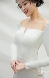 -Lady  Jane高端婚纱礼服馆