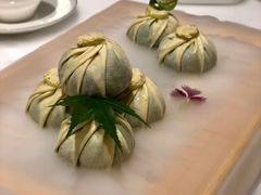 荠菜石榴球-伯衡55·吉品轩(乌鲁木齐南路店)