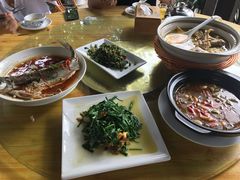 -秋香鱼馆(世凹桃园店)