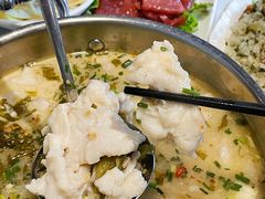 -德林酸菜鱼火锅(南丹店)