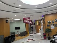 -雅悦齿科(顾村公园店)