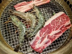 -铭牛烧肉·和牛海鲜自助(高新月牙湖店)