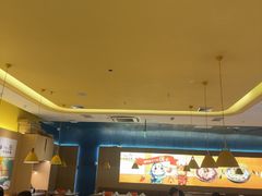 -小鱼小牛(世欧广场店)