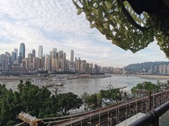 -冰冰龙虾·江湖菜·花园江景餐厅