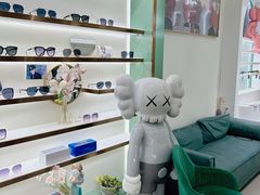 -GOOMI久米眼镜·蔡司·依视路·明月官方授权店(龙德紫金店)