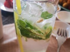 莫吉托-东方红海鲜百汇(国际大厦店)