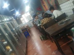 大堂-三番火辣串串香(总店)