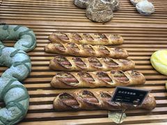 -焙丽拾光(麦凯乐直营店)