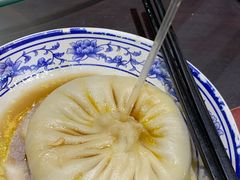 蟹黄大汤包-九炉分座(个园店)