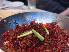 -阿瓦山寨·湘菜现炒·剁椒鱼头王(咸阳总店)