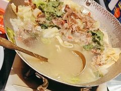 -川流不息·地道川菜·小龙虾(新松江路店)