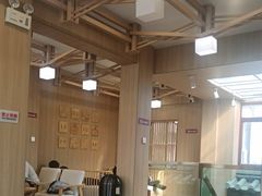 -霸王茶姬(南强街店)