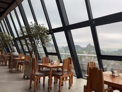 -四月吧餐厅(正阳步行街店)