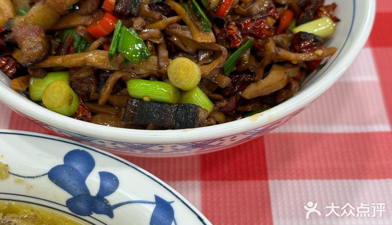 一口穿越到长沙，超正宗湖南菜！🌶️🌶️