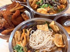 -柳州肥姨妈大骨螺蛳粉(万达中心店)