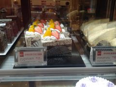 面包甜点陈列柜-85度C(上海兰溪二店)