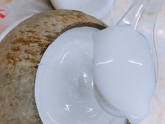 -椰爺爺·椰子冻砵仔糕