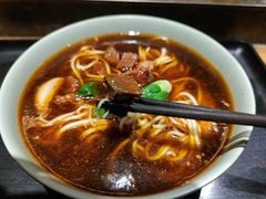 -亮亮面馆(经六路店)